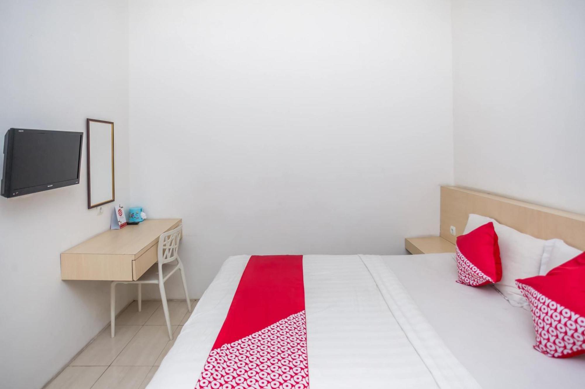 Hotel Oyo 850 Lapan Lapan Banjarmasin  Exterior foto
