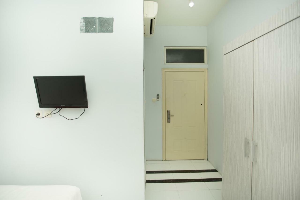 Hotel Oyo 850 Lapan Lapan Banjarmasin  Exterior foto